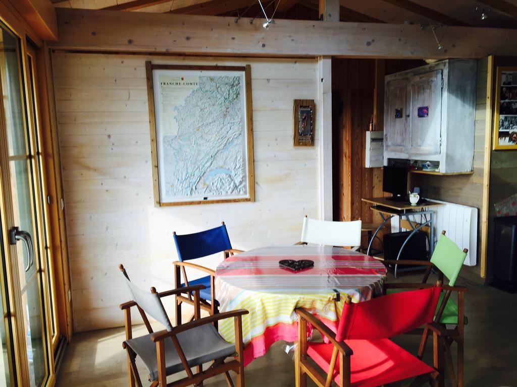 Gite Les Cigognes Orchamps-Vennes Pokoj fotografie