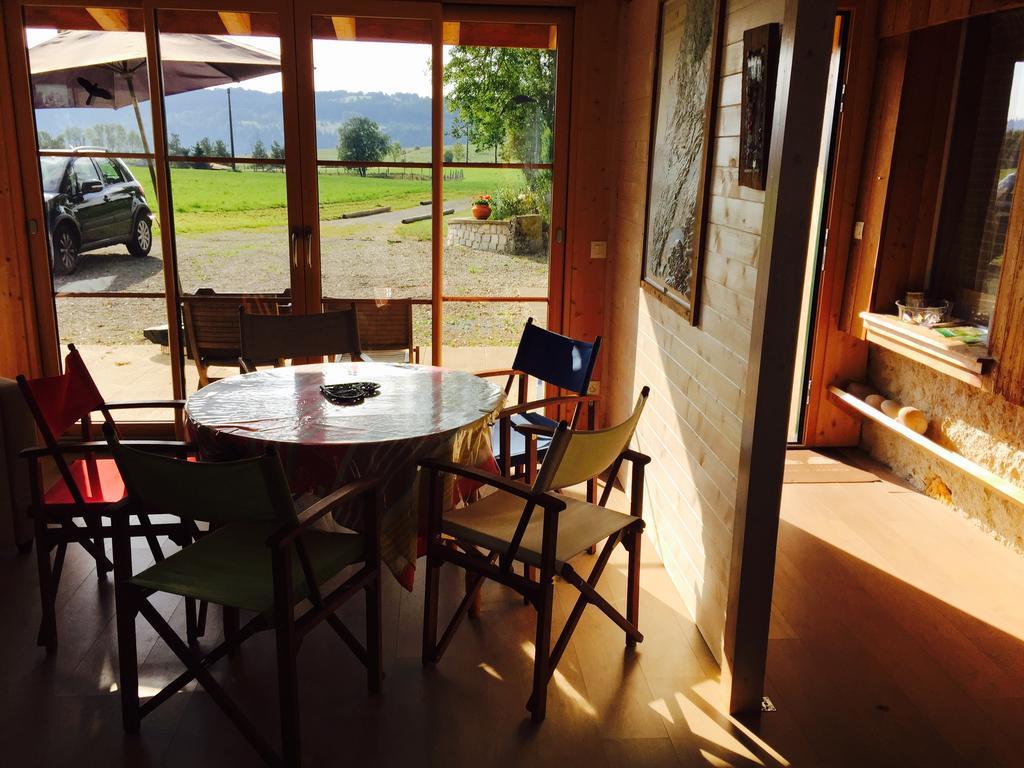 Gite Les Cigognes Orchamps-Vennes Pokoj fotografie